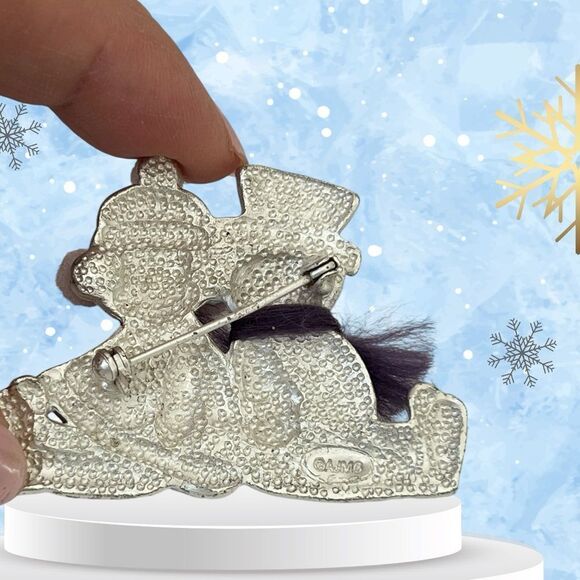 Vintage brooch snow bodies Enamel & pewter signed AJMC - Picture 5 of 6